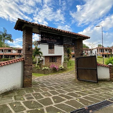 Rancho San Luis, Paramo Exterior foto