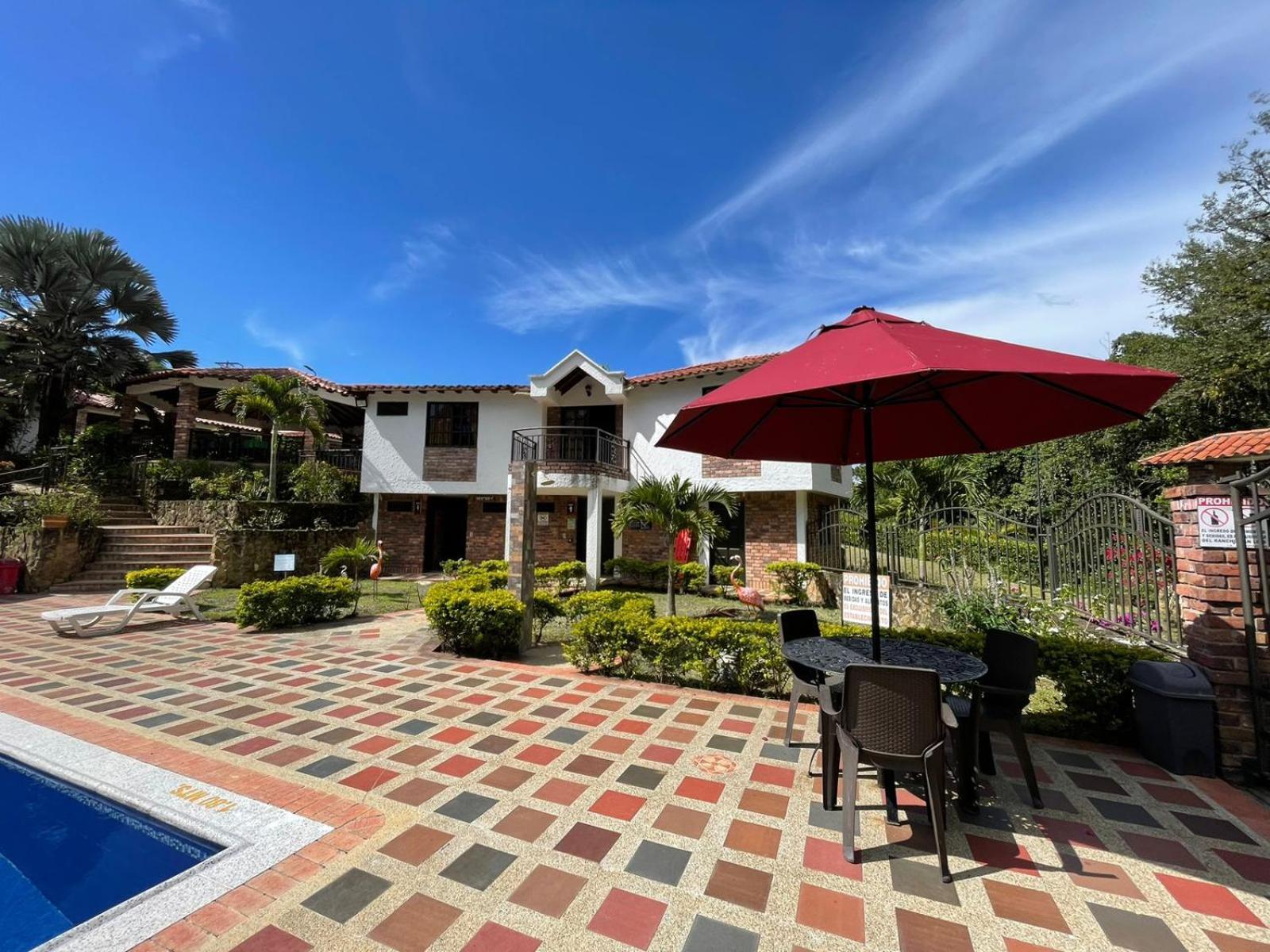 Rancho San Luis, Paramo Exterior foto