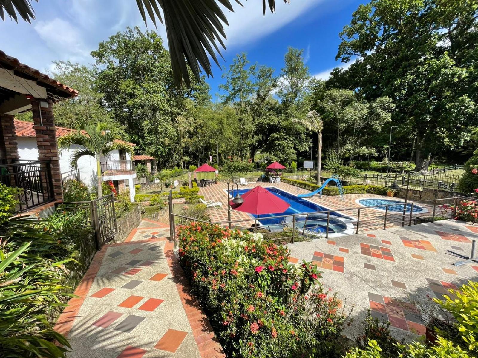 Rancho San Luis, Paramo Exterior foto